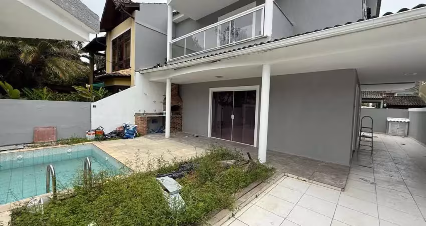Casa em condomínio fechado com 3 quartos à venda na Rua João Marques Cadengo, 370, Vargem Pequena, Rio de Janeiro