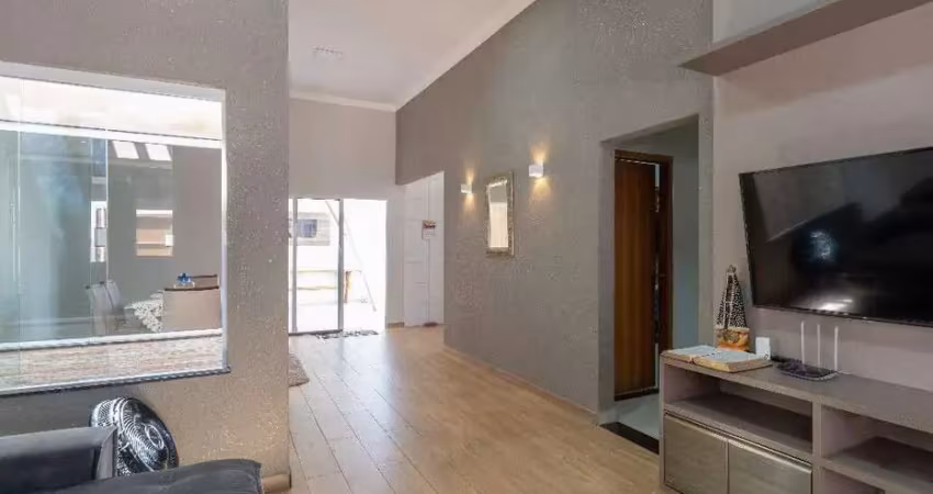 Lindíssima casa à venda com 3 quartos, sendo 1 suíte no Bosque das Araras em Três Lagoas - MS