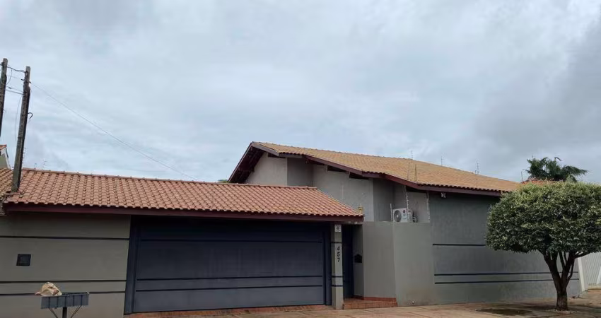 Oportunidade Excepcional: Ampla Residência com Edícula no Colinos