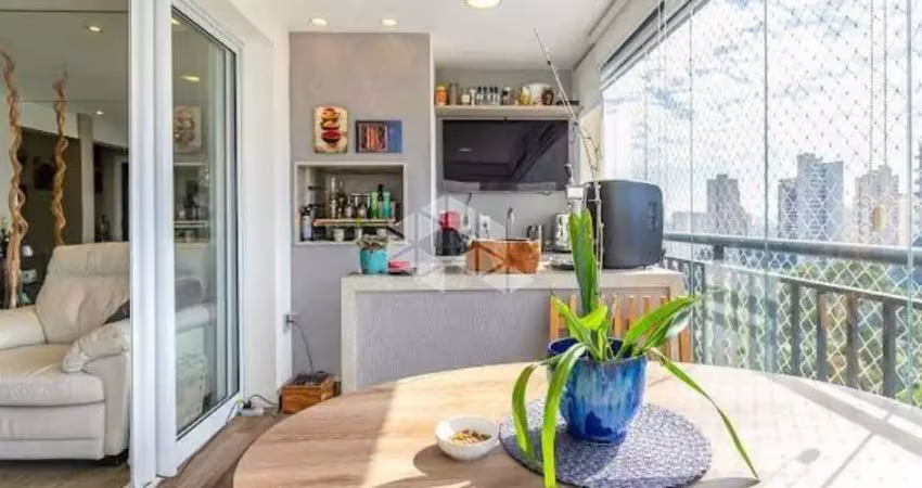 Apartamento á venda em vila andrade com 130m²,  3 dormitórios, 1 suíte banho sr. e sra, closet sr. e sra,  2 vagas, ? depósito no subsolo.