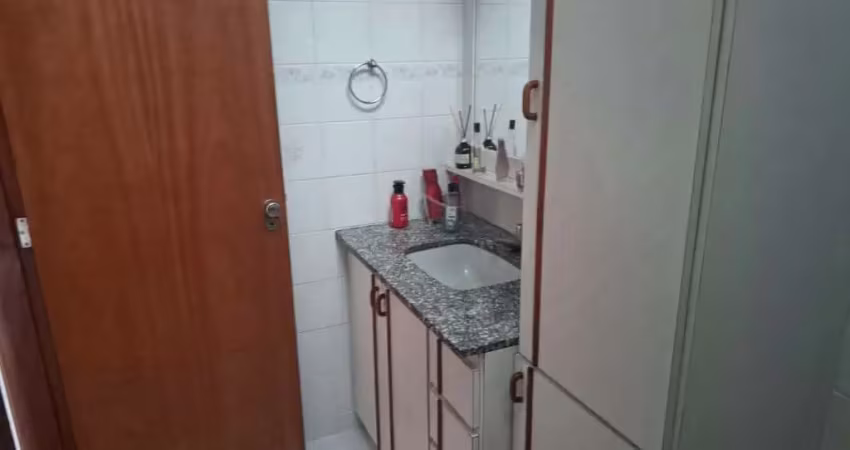 Sobrado para Venda em Jundiaí, Centro, 2 dormitórios, 2 banheiros, 1 vaga