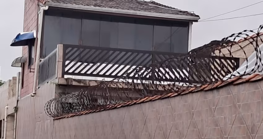 Casa com edicula ocian zona 2 para reforma