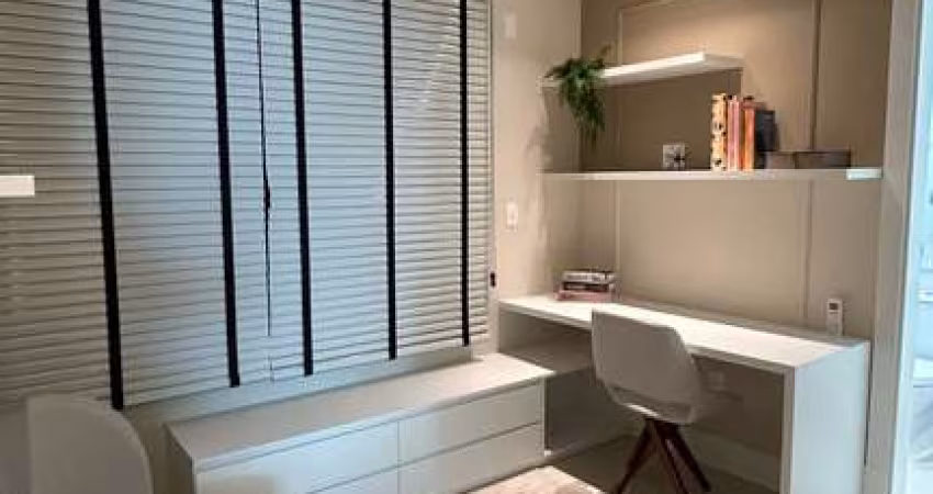 Apartamento com 4 dormitórios à venda sendo 4 suítes, 166 m  por - R  7.210.000,00 - Meia Praia - It