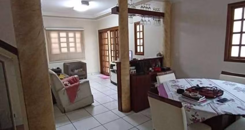 Encantador Sobrado no Jardim Morro Azul em Limeira-SP (VA)