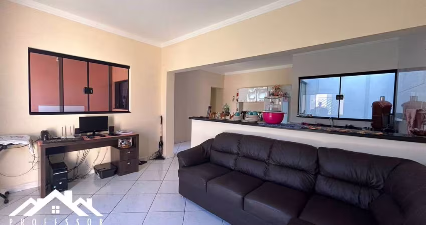 Casa de Esquina no Jardim Residencial Alto do Flamboyant em Limeira-SP (VH)