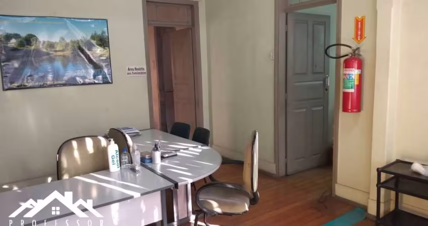 Casa (Residencial ou Comercial) à Venda no Centro de Limeira-SP