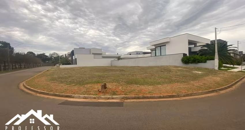 Terreno de esquina no Condomínio Residencial Ilha de Bali em Limeira-SP