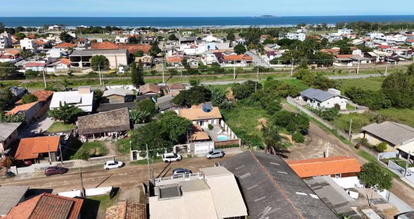Casa Exclusiva em Imbituba - Vila Nova - 196m² - Venda