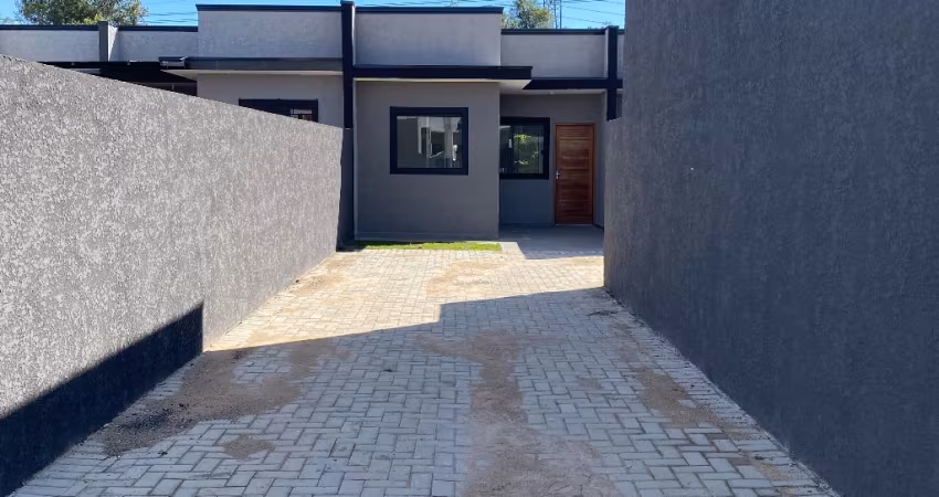 LINDA CASA , PRONTA PARA MORAR!! ÓTIMA LOCALIZAÇÃO PRÓXIMO A TUDO