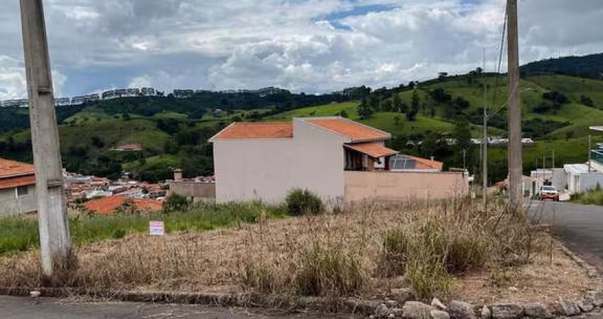 Terreno de esquina para venda em Bandeira do Sul -MG
