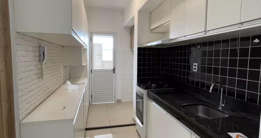 Apartamento para locação com  ar condicionado nos 3 quartos.