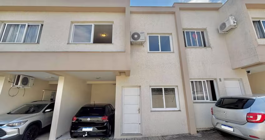 Casa à venda na Rua Santa Terezinha, --, Nossa Senhora das Graças, Canoas