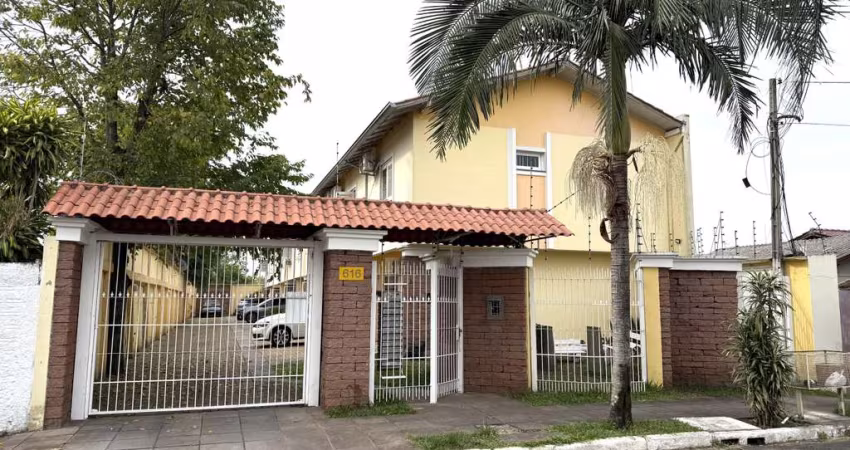 Casa em condomínio fechado à venda na Rua Gomes Freire de Andrade, --, Nossa Senhora das Graças, Canoas