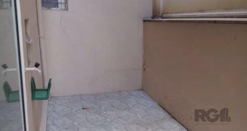 Apartamento 2 dormitórios à venda Floresta Porto Alegre/RS