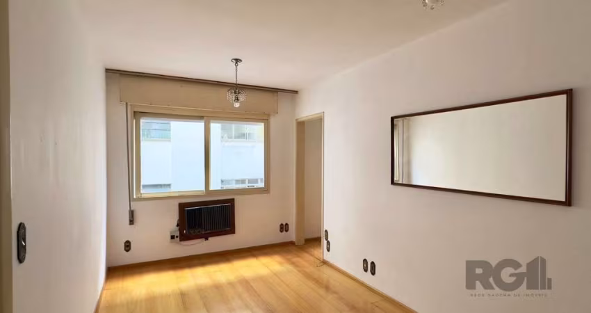 APARTAMENTO SEMIMOBILIADO COM ÓTIMA LOCALIZAÇÃO NO CENTRO HISTÓRICO