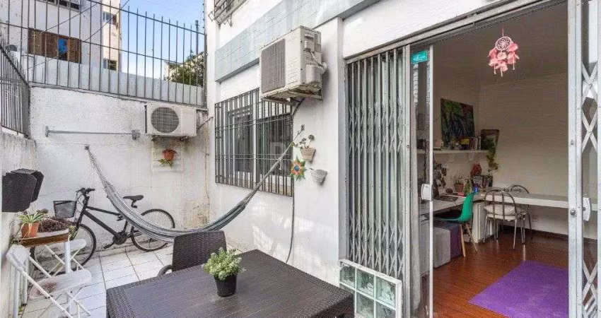 Apartamento térreo com pátio de 1 dormitório no bairro santa cecilia
