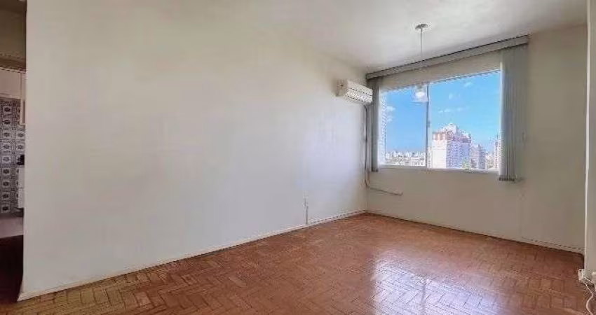 Apartamento de 2 quartos com elevador e vaga de garagem no Bairro Cidade Baixa