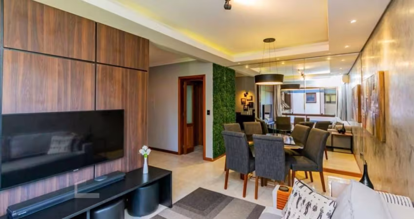 Apartamento mobiliado com 2 quartos e 1 vaga de garagem no Bairro Higienópolis