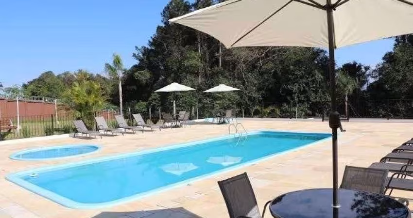 Casa de Condomínio com 2 Quartos e 2 vagas à venda, 66m² - Formoza