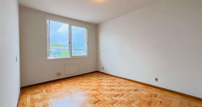 Apartamento 2 Quartos, 58m² no bairro Vila Ipiranga – Ótima Localização !