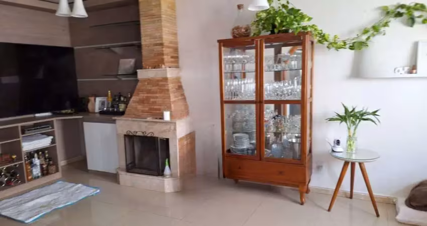Casa em condomínio à venda com 3 quartos no bairro nonoai
