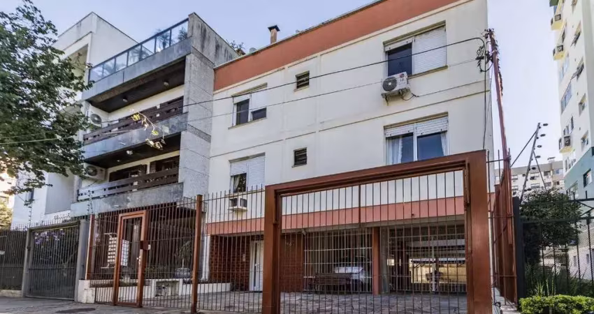 Apartamento 2 quartos, 1º andar, sol da manhã, vaga coberta