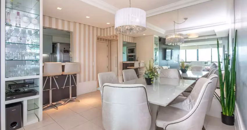 Apartamento de 97m², 2 dormitórios,1suíte, 3 vagas de garagem na rua guararapes
