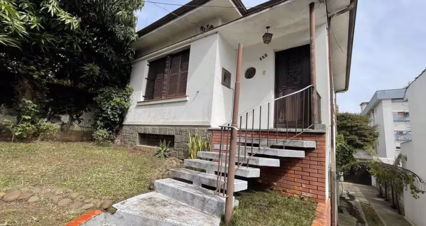 Casa com 3 dormitórios e ampla garagem bairro higienópolis