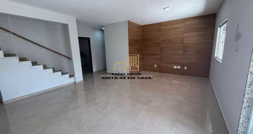Casa Duplex com 03 Quartos de Condomínio em Resende Rj