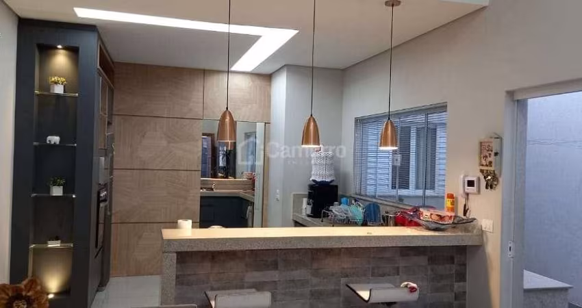 Casa com 3 dormitórios, sendo 1 suíte,  à venda, 130 m² por R$ 650.000 - Vila Margarida - Americana
