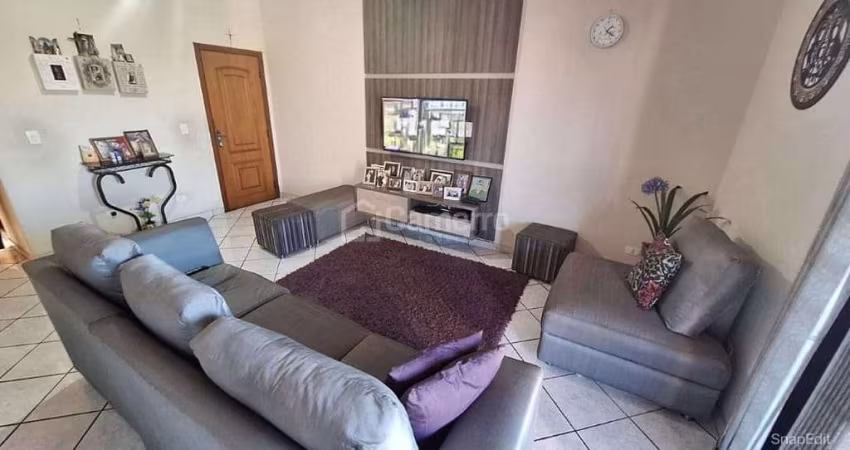 Casa com 3 dormitórios para alugar, 189 m² por R$ 2.914,00/mês - Jardim São Domingos - Americana/SP