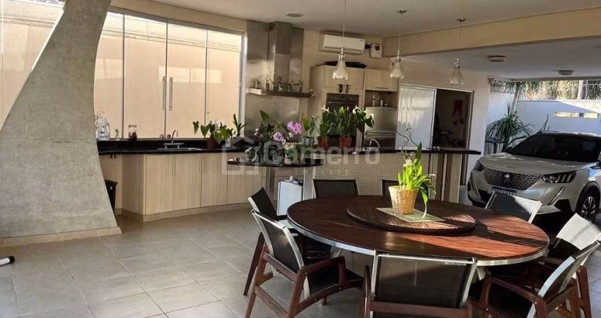 Casa com 4 dormitórios para alugar por R$ 6.500/mês - Jardim América - Santa Bárbara D'Oeste/SP
