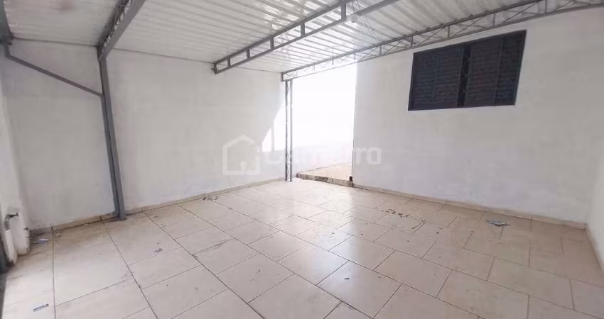 Casa com 3 dormitórios para alugar, 11 m² por R$ 2.300/mês - Cidade Jardim II - Americana/SP