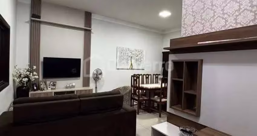 Casa com 3 dormitórios, sendo 1 suíte,  à venda, 127,40 m² por R$ 630.000 - Parque Universitário, A