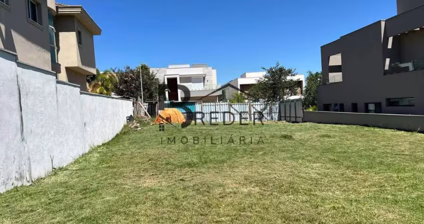 Terreno plano com 525 mts condomino tamboré 10 com projeto aprovado