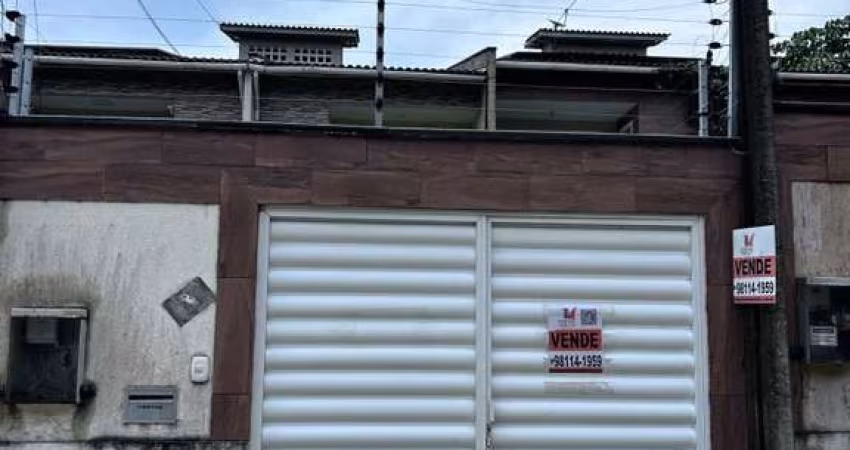 Casa Duplex/Usada para Venda em Eusébio, Terral, 3 dormitórios, 2 suítes, 2 banheiros, 2 vagas