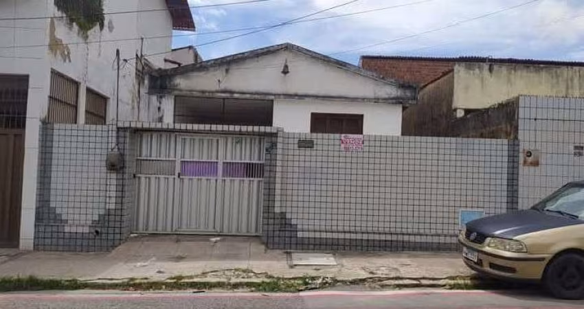 Casa para Venda em Fortaleza, Tauape, 3 dormitórios, 2 suítes, 2 banheiros, 2 vagas