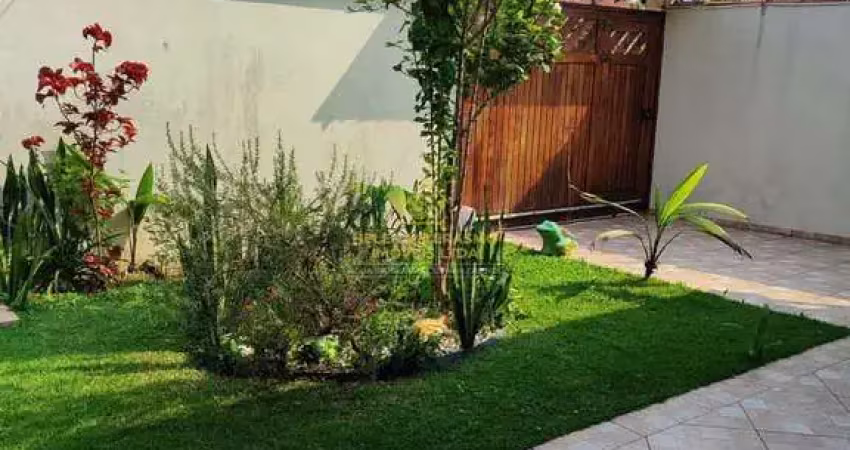 Casa com 4 quartos, Vila São Paulo, Itanhaém - R$ 650 mil, Cod: 19