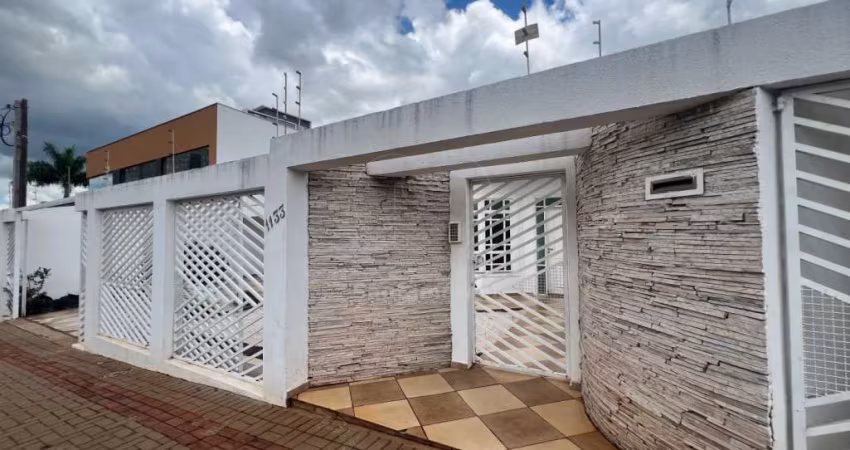 Casa Comercial para alugar no Bairro Tucanos, Região Sul de Londrina com 3 Salas
