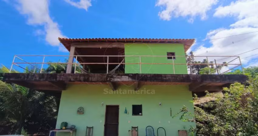 Chácara à Venda no Condomínio Terra Dourada com 3 quartos, sendo 2 suítes em Jataizinho