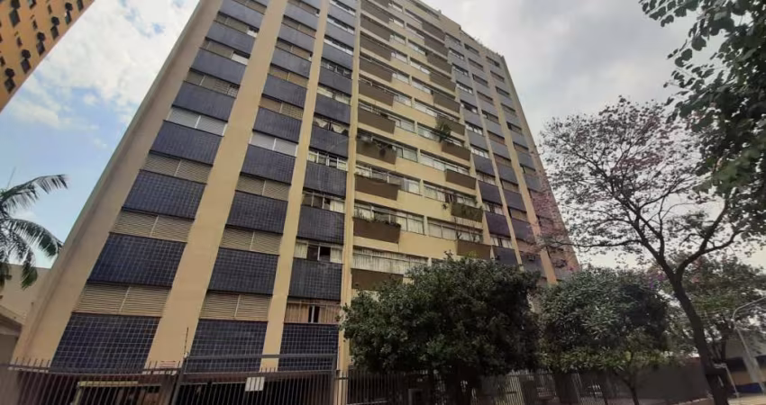 Apartamento à venda no Edifício Marchezini localizado na região central de Londrina