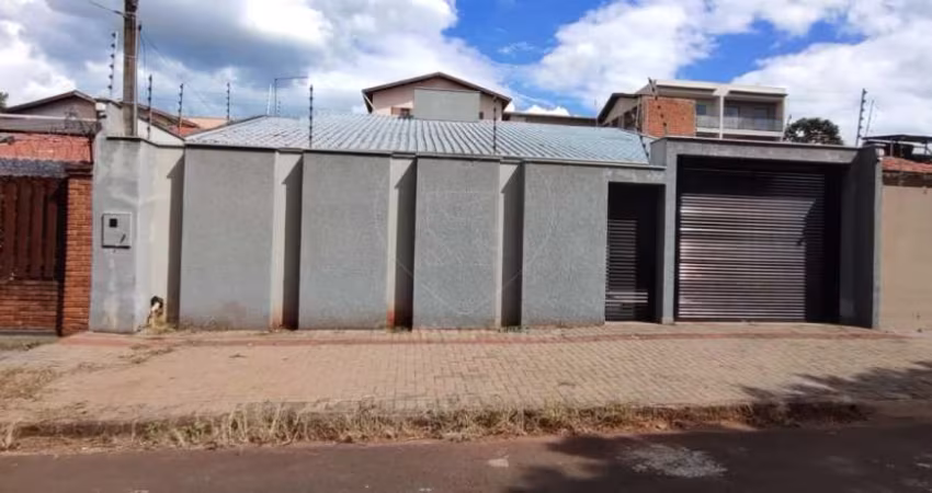 Casa à venda no Jardim Guararapes com 3 quartos sendo 1 suíte