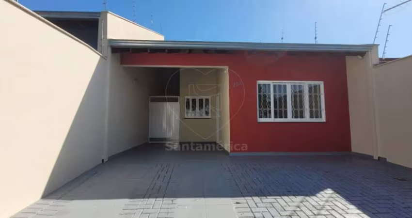 Casa com 3 Dormitórios e Suíte no Jardim Moema