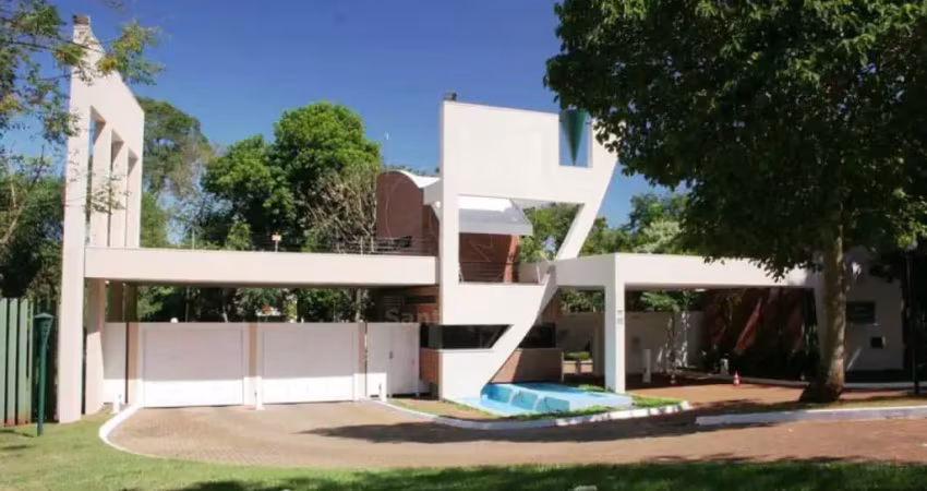 Casa à venda no Royal Park Residence com 4 suítes - Região Oeste