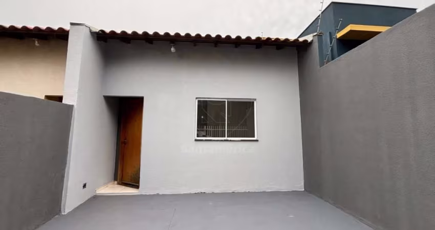 Casa Geminada à Venda com 2 Quartos na Região Norte de Londrina
