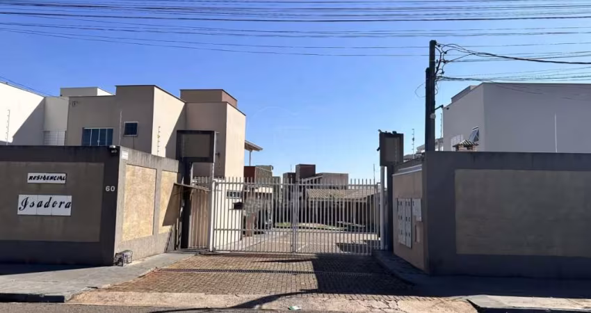 Casa à Venda no Condomínio Isadora com 3 quartos, sendo 1 suíte - Região Sul de Londrina