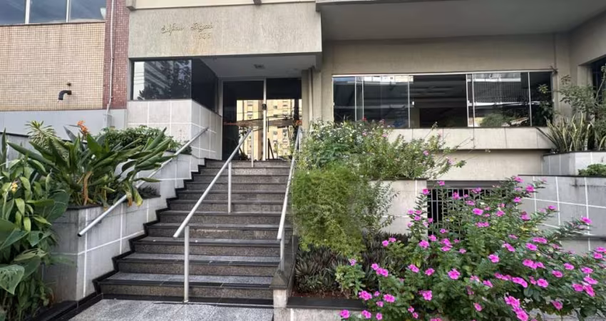 Apartamento no Edifício Grajaú à venda com 2 dormitórios no Centro de Londrina