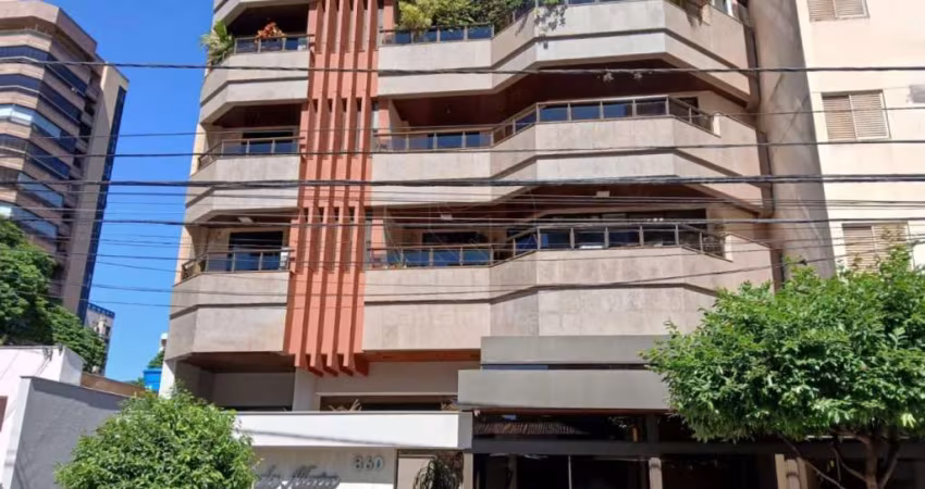 Apartamento à Venda no Edifício Flor da Mata com 3 suítes - Amplo, Central
