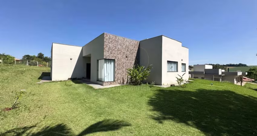 Casa no Condomínio Estancia Cabral à venda com 2 quartos sendo 1 suíte