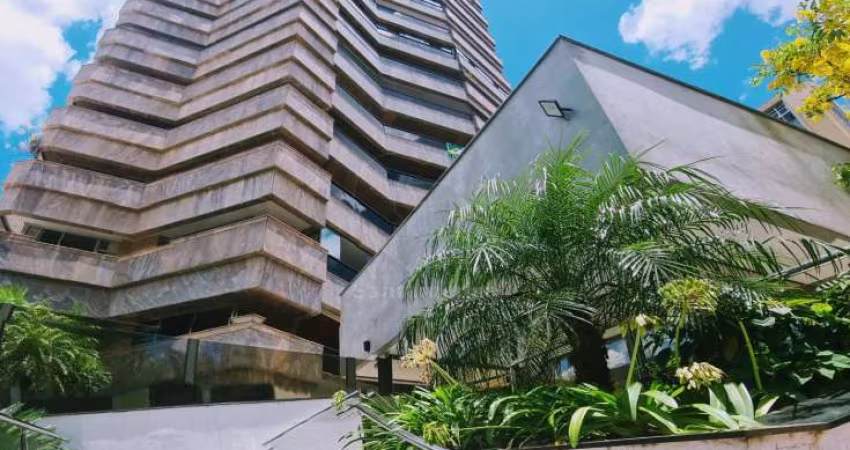 Apartamento à Venda no Edifício Imperador - com 4 suítes